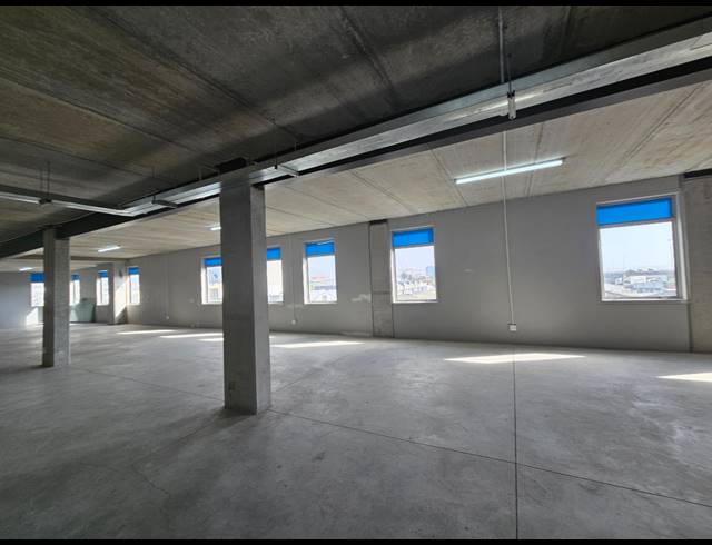 638M² OFFICE TO LET IN PAARDEN EILAND